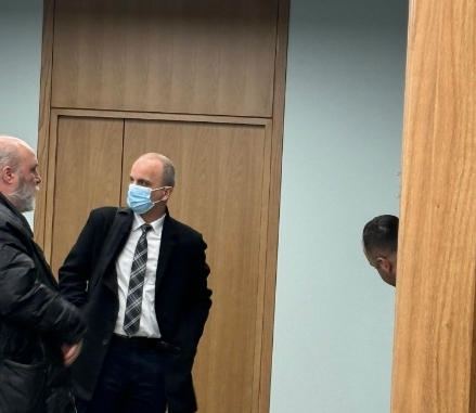 ვარკეთილში მომხდარ მკვლელობაში ბრალდებულის ადვოკატი - ექიმმა თქვა, არ იცის, რომ მისი მეუღლე გარდაცვლილია და არ უნდა იცოდეს, რადაგან შეიძლება დაზიანებები მიიყენოსო