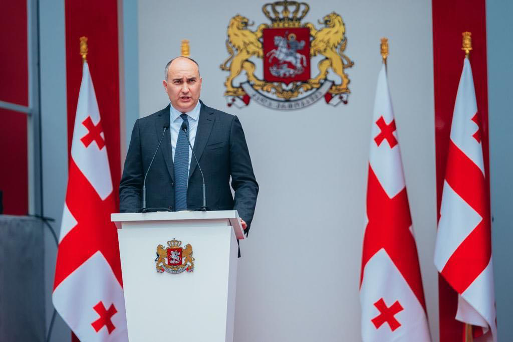 თავდაცვის მინისტრი - საქართველოს ხუთჯვრიანი ეროვნული დროშა არის ჩვენი ერთიანობისა და სიმტკიცის სიმბოლო