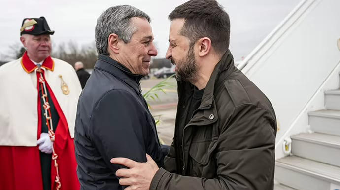 ვოლოდიმირ ზელენსკი შვეიცარიაში ჩავიდა, სადაც დავოსის ფორუმში მიიღებს მონაწილეობას