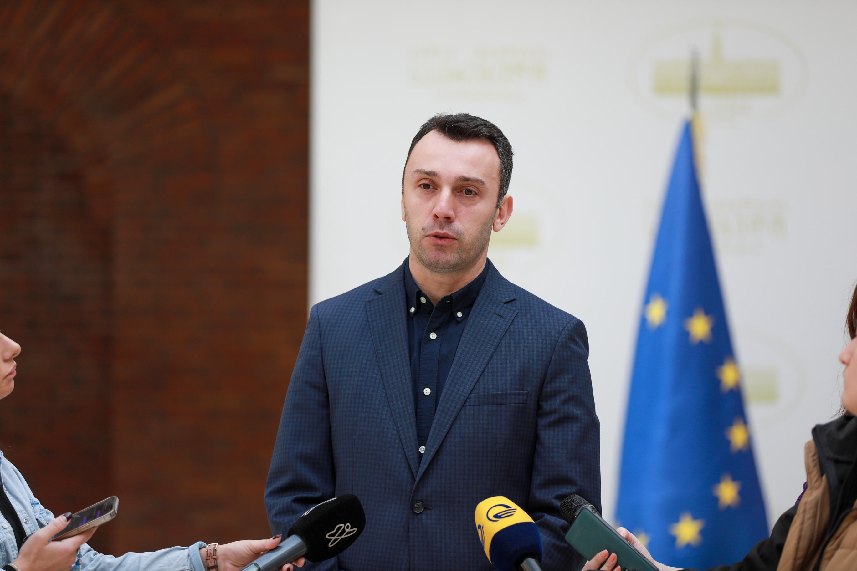 ოთარ გრიგოლია - წერეთლის გამზირის რეაბილიტაციის სამუშაოები უახლოეს მომავალში გაგრძელდება და გეგმის შესაბამისად იანვრის ბოლოს დასრულდება