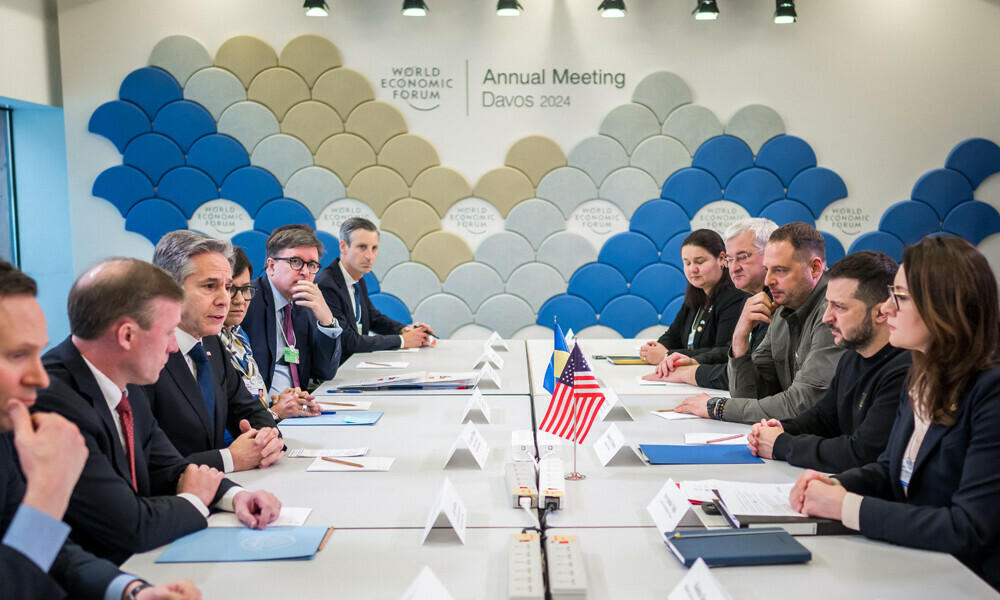 ვოლოდიმირ ზელენსკი დავოსში ენტონი ბლინკენს შეხვდა