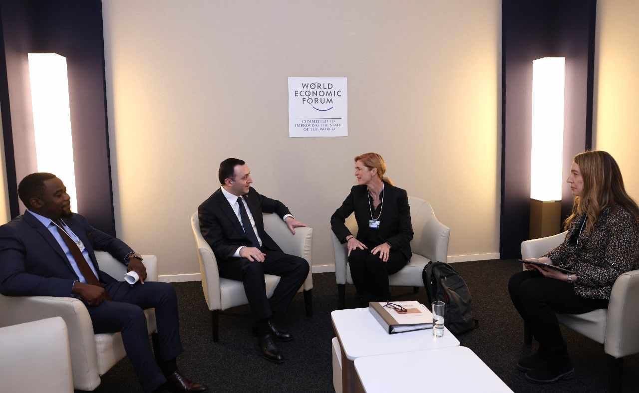 სამანტა პაუერი - განსაკუთრებული მადლიერება მინდა გამოვხატო საქართველოს პრემიერ-მინისტრისადმი, რომლის ძალისხმევამ მოიტანა სისხლში ტყვიის შემცველობის დონის ორი მესამედით შემცირება ქვეყნის ყველაზე მეტად დაზარალებულ რეგიონებში