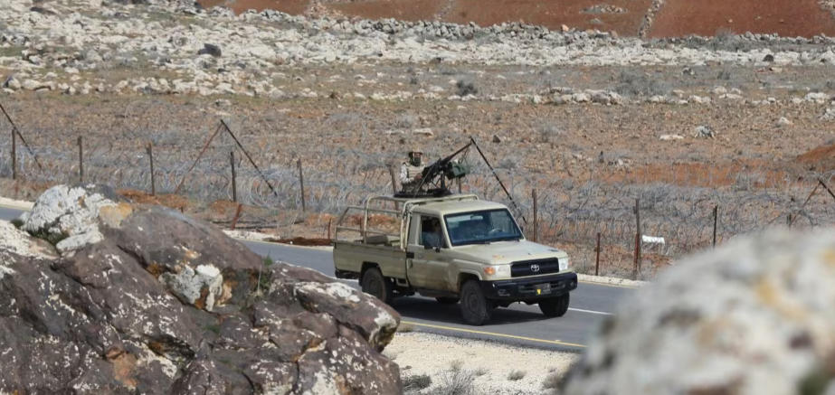 მედია - სამხრეთ-აღმოსავლეთ სირიაში იორდანიის მიერ განხორციელებული საჰაერო იერიშების შედეგად 9 ადამიანი დაიღუპა