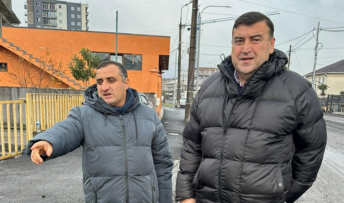 ლევან ანთაძე - ფრიდონ ხალვაშის გამზირის რეაბილიტაცია 2023 წლის თებერვალში უნდა დასრულებულიყო, მაგრამ დაუმთავრებელია - ეს არის კორუფციის ნათელი მაგალითი, თუ როგორი მიდგომა აქვს „ქართულ ოცნებას“ ბათუმის მიმართ