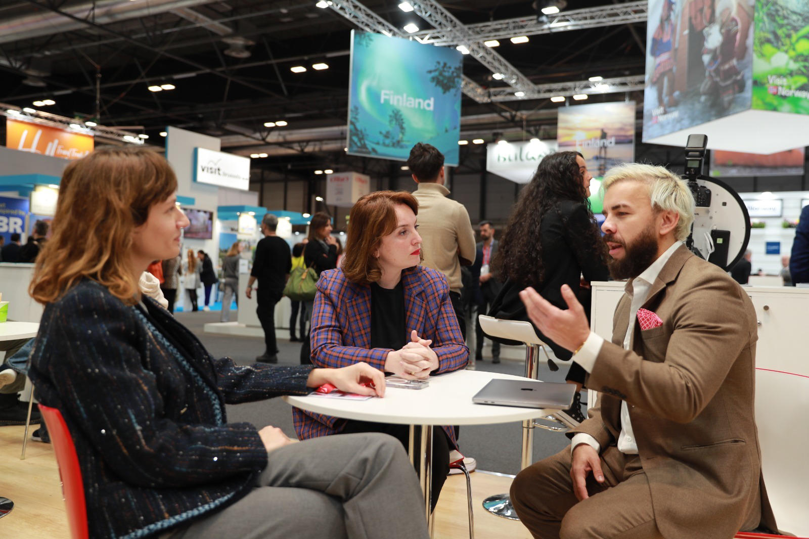 FITUR-2024-ის ფარგლებში ტურიზმის ეროვნული ადმინისტრაცია საერთაშორისო კომპანიებთან მოლაპარაკებებს აწარმოებს