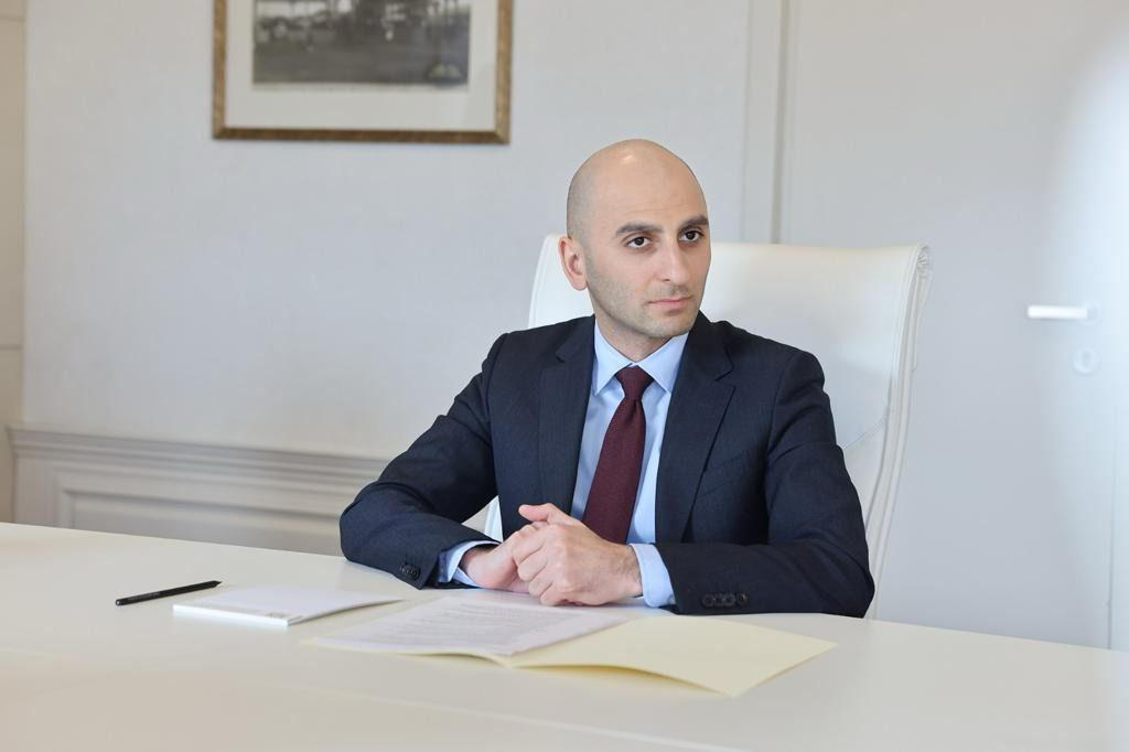 ჯანდაცვის სამინისტრო - რესპუბლიკური საავადმყოფოს თანამშრომელთა ნაწილმა, სასურველი კომპენსაციის პაკეტი უკვე აირჩია - სამინისტრო, თანამშრომლების ვინაობასა და გადაწყვეტილებას კონფიდენციალურს ტოვებს