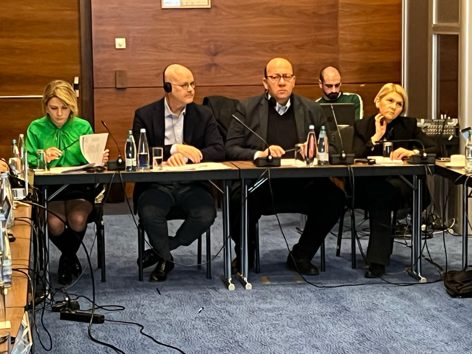 საქართველოს პროფკავშირების გაერთიანება დარგობრივ ორგანიზაციებთან ერთად, „ღირსეული შრომის ქვეყნის პროგრამის“ შესახებ განხილვაში მონაწილეობს