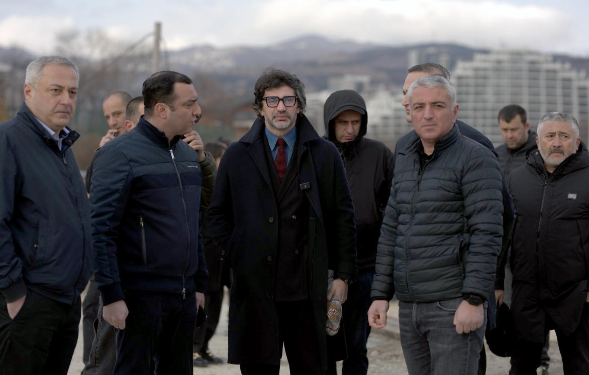 კახა კალაძე - ბაგების დასახლებისა და უნივერსიტეტის ქუჩის დამაკავშირებელი ხიდის მიმდებარედ დაგეგმილი გვგაქვს ახალი გზის მშენებლობა, რომელიც ბაგებს ქავთარაძის ქუჩასთან დააკავშირებს