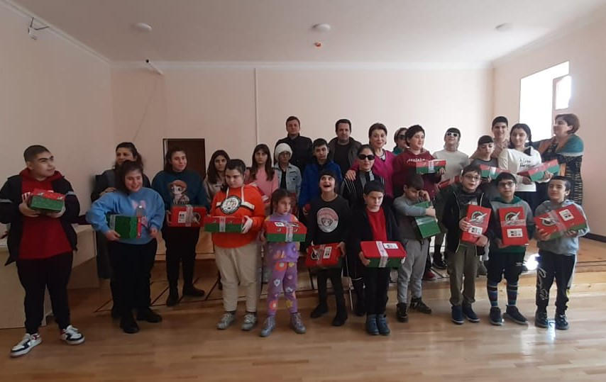 რელიგიის სააგენტო 202-ე უსინათლო ბავშვთა სკოლას ეწვია