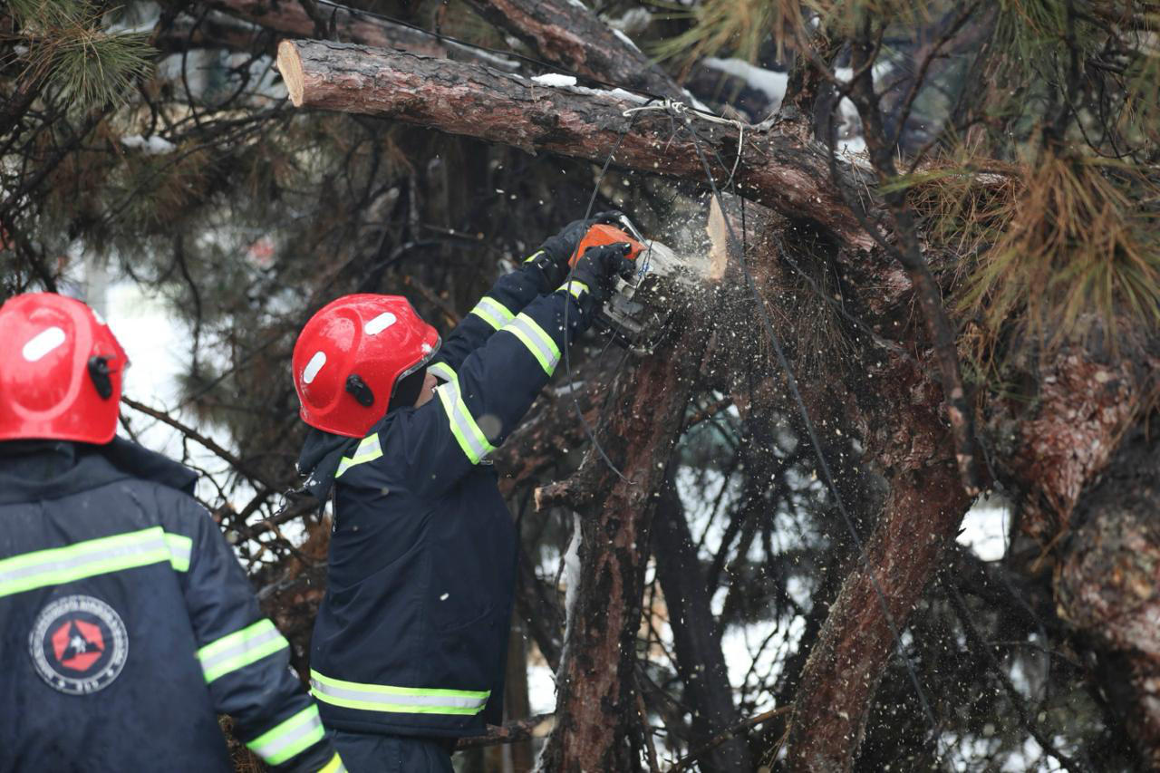 უამინდობამ გორის მუნიციპალიტეტში პრობლემები შექმნა