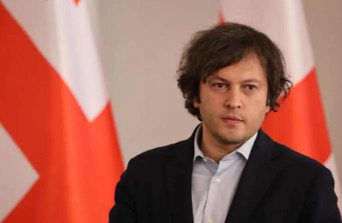 ირაკლი კობახიძე ირაკლი ღარიბაშვილზე - არავითარი დაპირისპირება არ არსებობს - მინიმალური მოცულობით ხორციელდება საკადრო ცვლილებები, რაც იმაზე მიანიშნებს, რომ ჯანსაღი ურთიერთობებია გუნდის შიგნით
