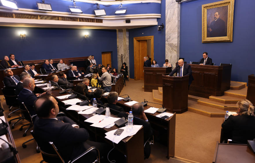 ირაკლი ქარსელაძე - 2024 წელს მოძრაობა გაიხსნება აღმოსავლეთ-დასავლეთისა და კახეთის მაგისტრალის 90 კმ მაგისტრალურ გზაზე - თბილისი-ბათუმის მიმართულებით მგზავრობას 3 - 3.5 საათი დასჭირდება, თითქმის განახევრდება კახეთისკენ გადაადგილების დროც