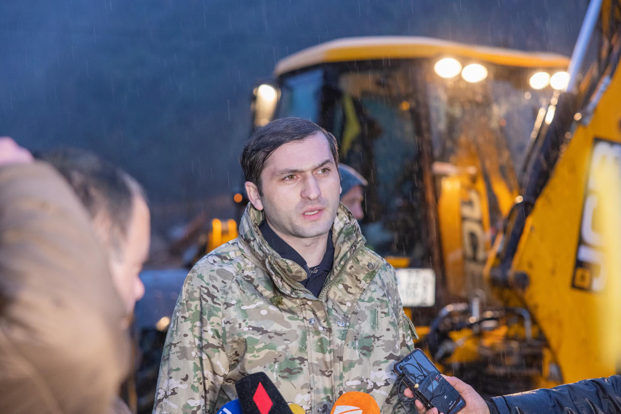 თორნიკე რიჟვაძე - ქედაში, შუახევსა და ხულოში განვითარებული სტიქიის შედეგად 90-ზე მეტი ოჯახი გაყვანილია უსაფრთხო ადგილას - საქმე გვაქვს მასშტაბურ სტიქიასთან