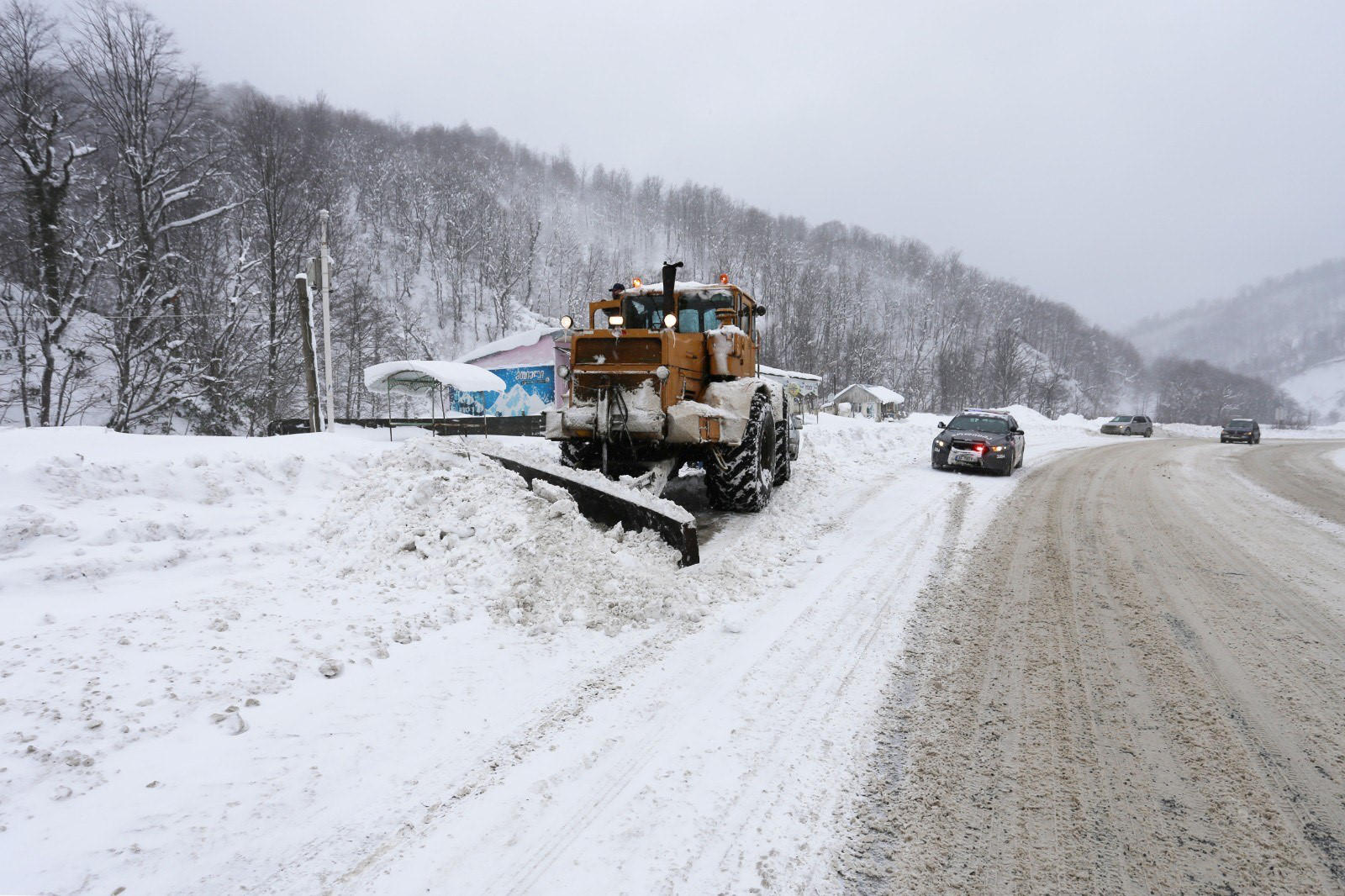 მუხრანი-საკასრიას მონაკვეთზე მისაბმელიანი და ნახევრადმისაბმელიანი ავტოტრანსპორტის მოძრაობა აკრძალულია