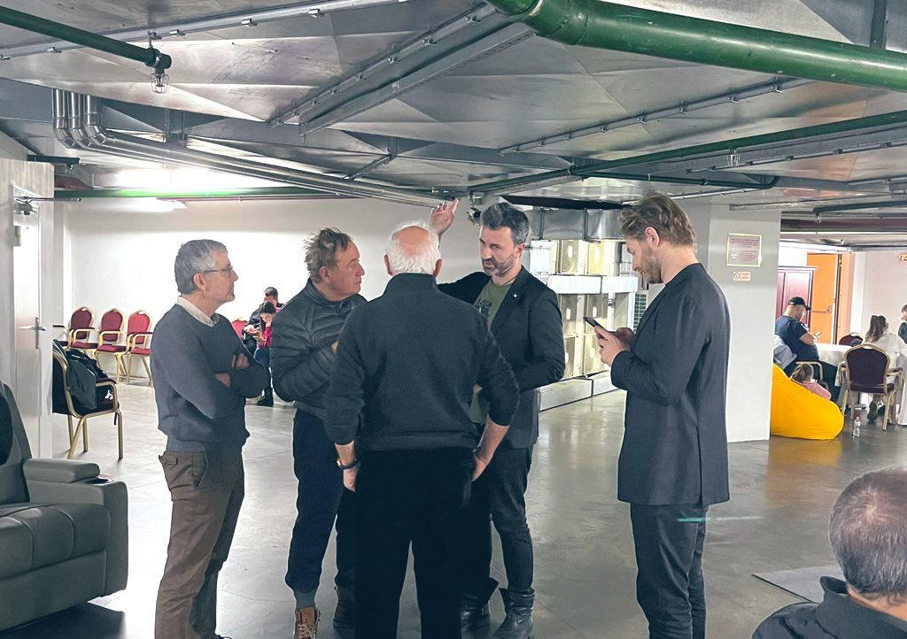 კიევში საჰაერო განგაშის გამო ჯოზეფ ბორელმა დილა თავშესაფარში გაატარა