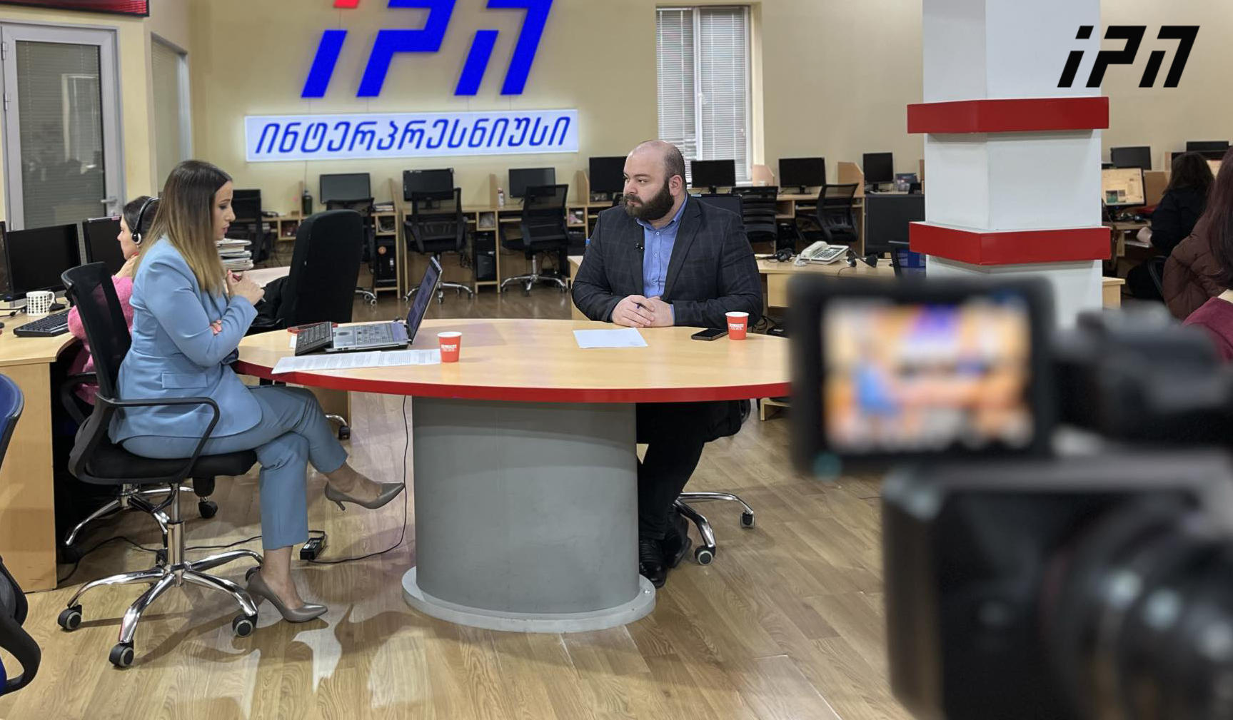 ბექა ლილუაშვილი - „ნაცმოძრაობამ“ სააკაშვილის საკითხს დაუკავშირა ქვეყნის განვითარების საკითხები, მათთან მომავალზე სასაუბროდ ვერ დავსხდებით, „ოცნებას“ კი არ ეყო პასუხისმგებლობა ეთქვა, რომ თუ ერთიანობის ქარტიაა, „აგერ ჩვენ“