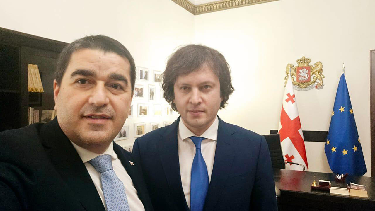 შალვა პაპუაშვილი - ირაკლი კობახიძის ხელმძღვანელობით ახალი მთავრობისთვის ნდობის გამოცხადებით იწყება ქვეყნის განვითარების კიდევ ერთი მნიშვნელოვანი ეტაპი, რაც მეტად განამტკიცებს ჩვენს სუვერენიტეტს, მშვიდობას და ეროვნულ უსაფრთხოებას