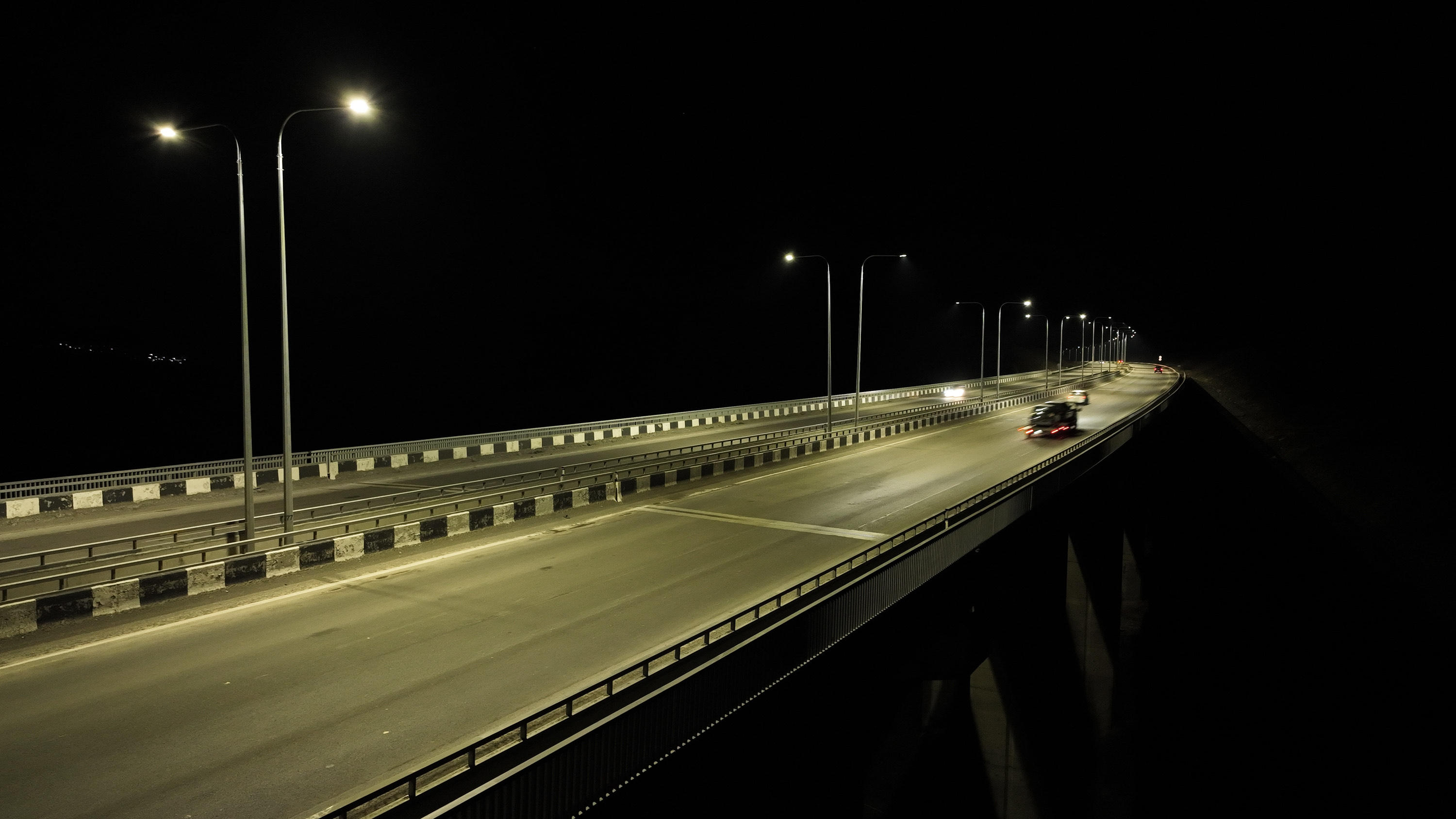 ხაშურის შემოვლით გზაზე გარე განათების სისტემა მოეწყო