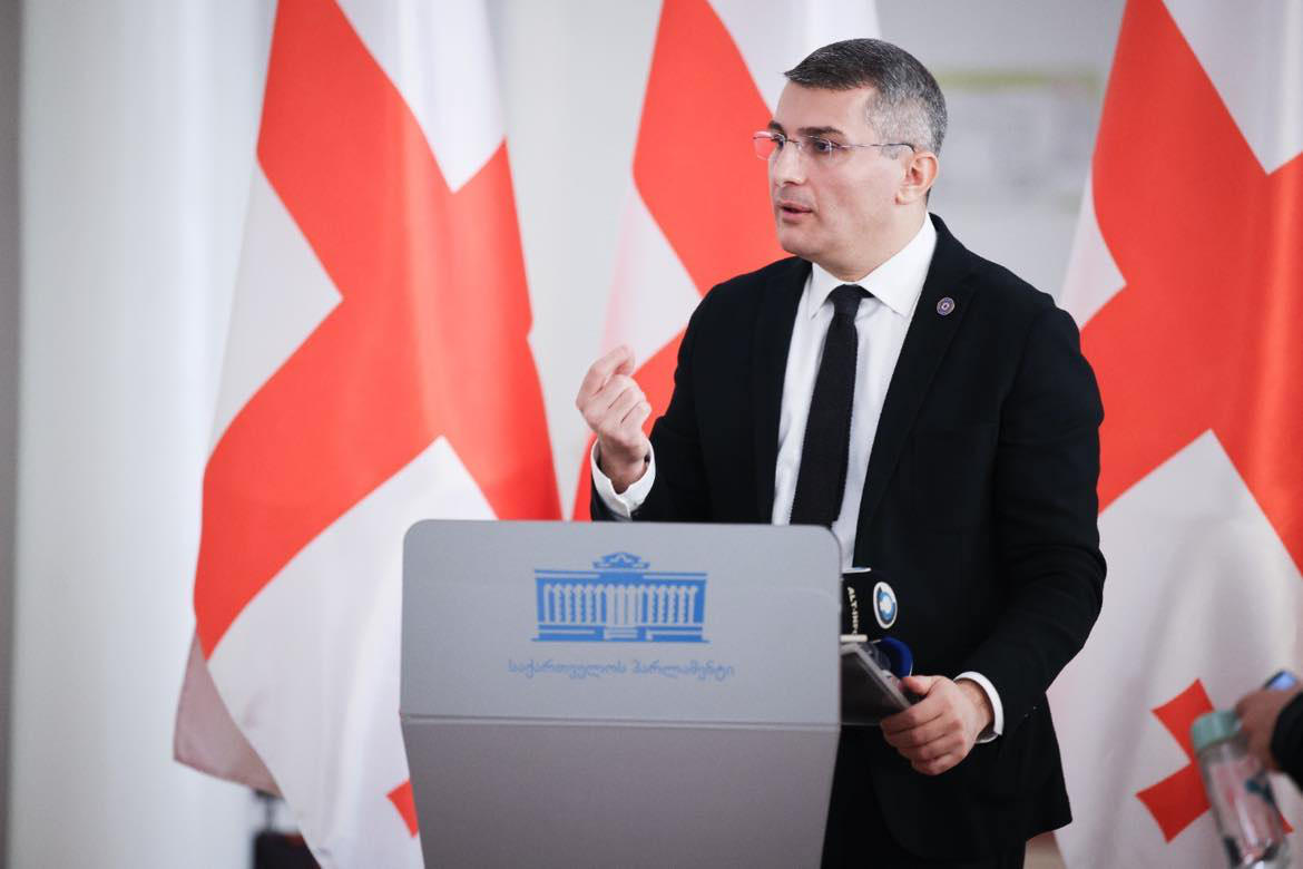 მამუკა მდინარაძე საზღვარგარეთ დამატებითი უბნების გახსნაზე - მოკლებული ვართ შესაძლებლობას - მსოფლიოს ვერც ერთი ქვეყანა, 30-40-50 მოქალაქის გამო, ვერ ახერხებს საარჩევნო უბნების გახსნას ყველა ადგილზე