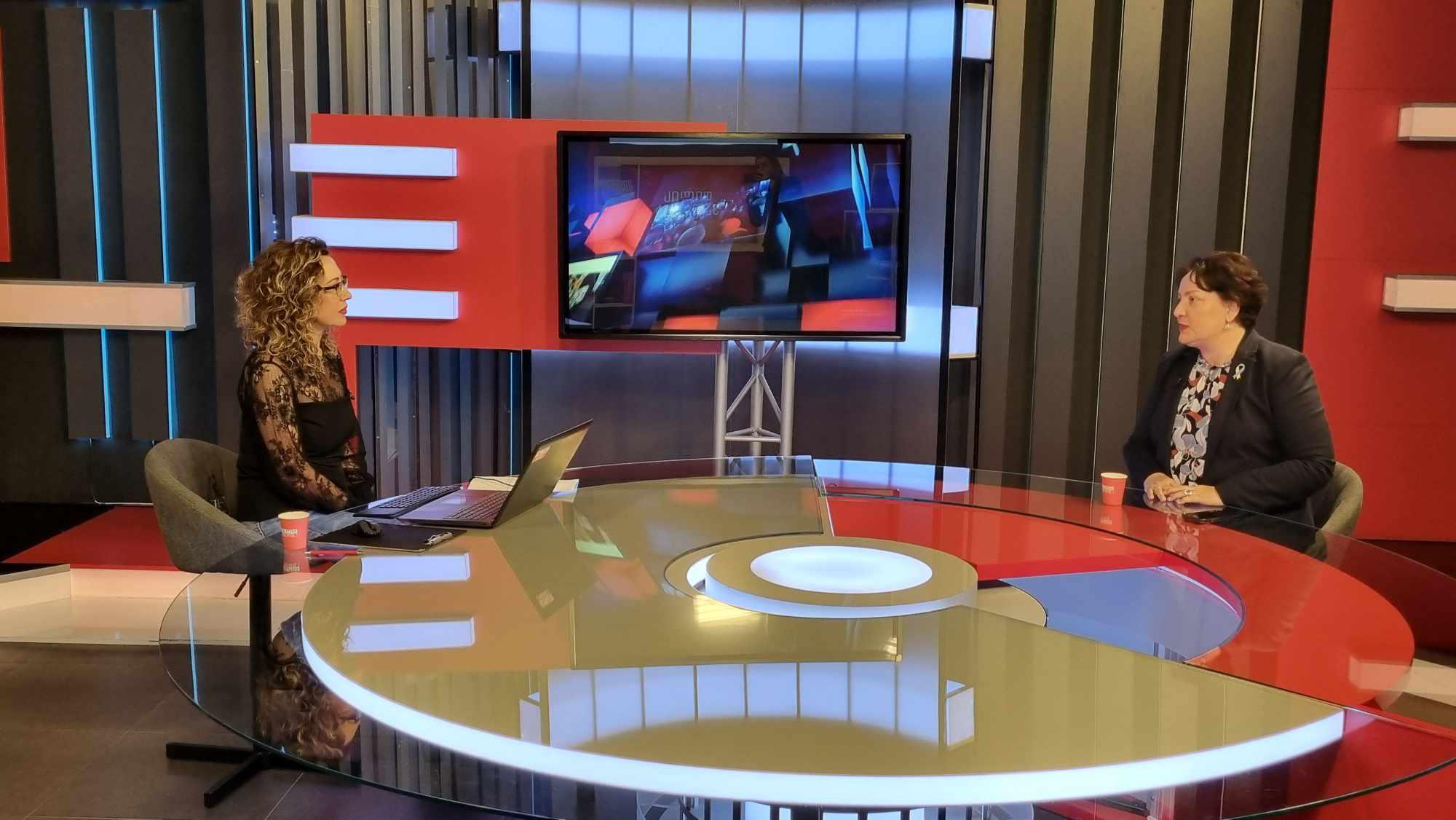 თინა ხიდაშელი - რასაც „ქართული ოცნება“ აკეთებს, უმძიმესი მოვლენაა - დამოუკიდებლობის ისტორიაში რამდენიმე ასეთი სამარცხვინო ფურცელი გვაქვს და არცერთ ჯერზე მოსახლეობამ ხელისუფლებას მსგავსი სირცხვილი არ აპატია