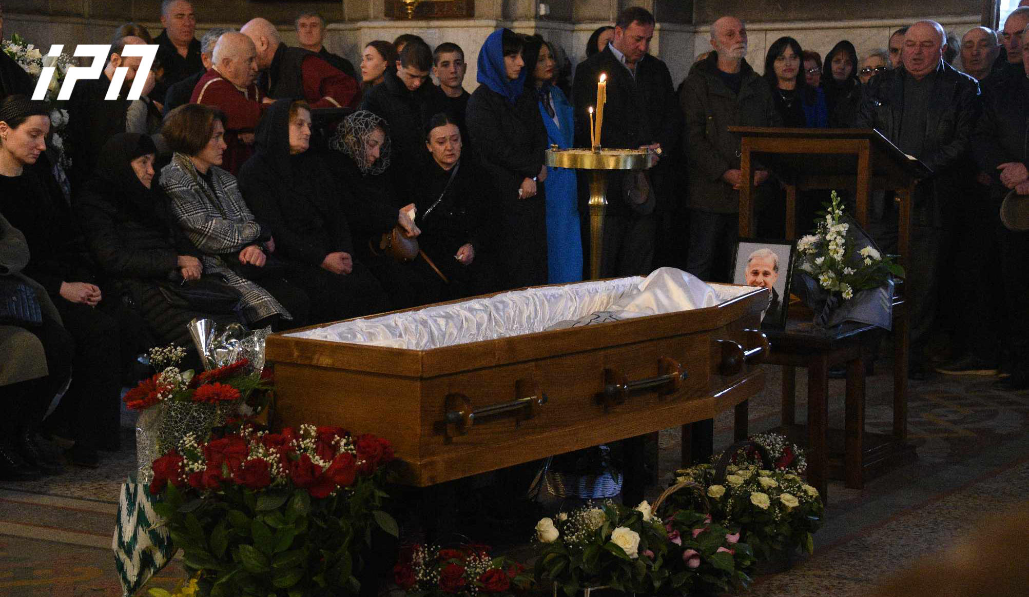 ირაკლი კობახიძემ, ირაკლი ღარიბაშვილმა, მინისტრებმა და დეპუტატებმა სოსო ჯაჭვლიანის ოჯახს მიუსამძიმრეს