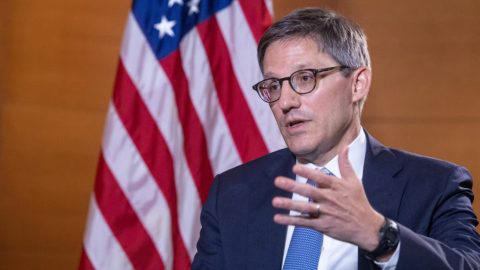 დერეკ შოლე - საქართველო გარდამტეხ მომენტშია, ჯერ კიდევ არის იმ გზაზე დაბრუნების შესაძლებლობა, რომელიც ქართველ ხალხს სურს და იმსახურებს