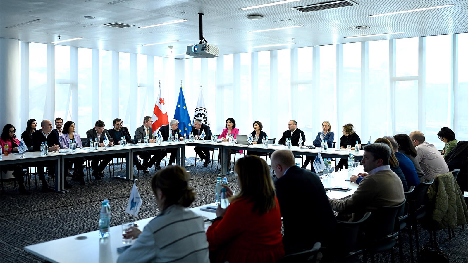 ეროვნულ ბანკში ფინანსური განათლების ეროვნული სტრატეგიის მართვის კომიტეტის მე-8 სხდომა გაიმართა