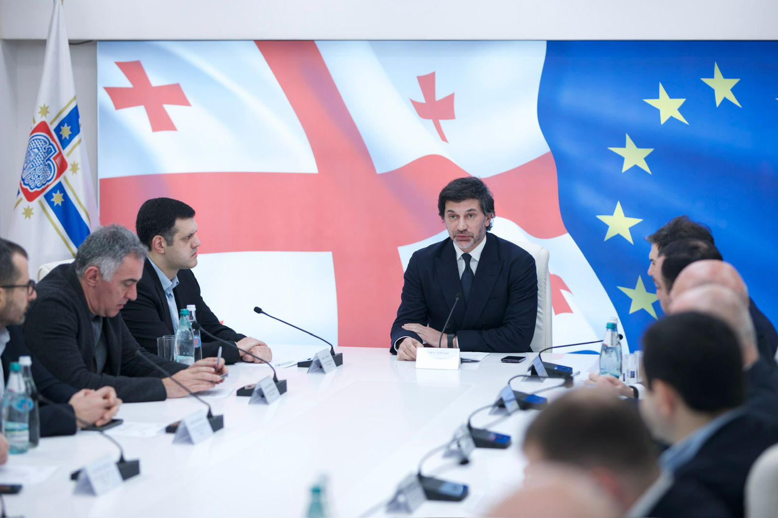 1-ელი მარტიდან დედაქალაქის გერბისა და დროშის ნიმუშების შესარჩევი კონკურსი იწყება