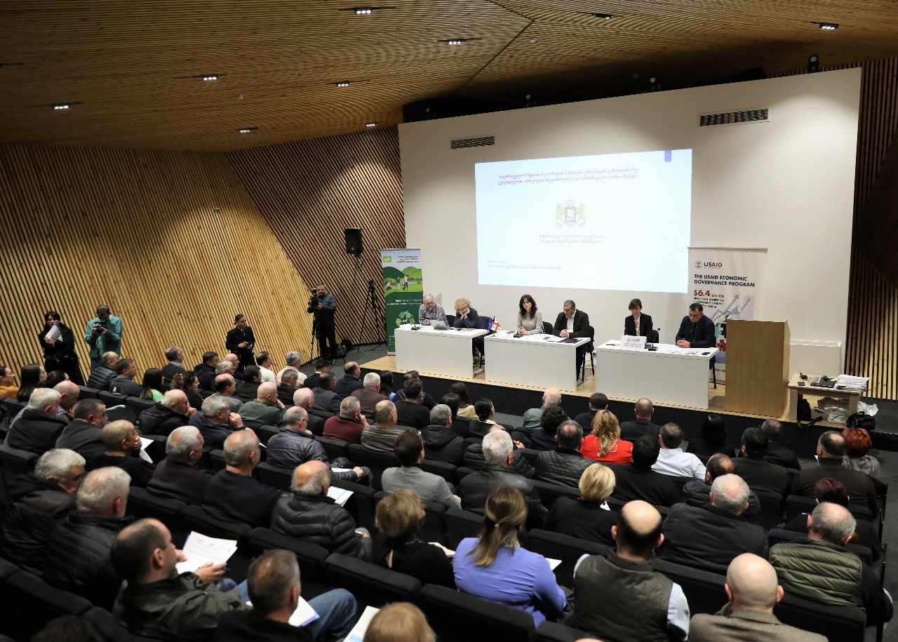 გარემოს დაცვისა და ბუნებრივი რესურსების კომიტეტმა წყლის რესურსების მართვის რეფორმასთან დაკავშირებით ბოლნისში გასვლითი შეხვედრა გამართა