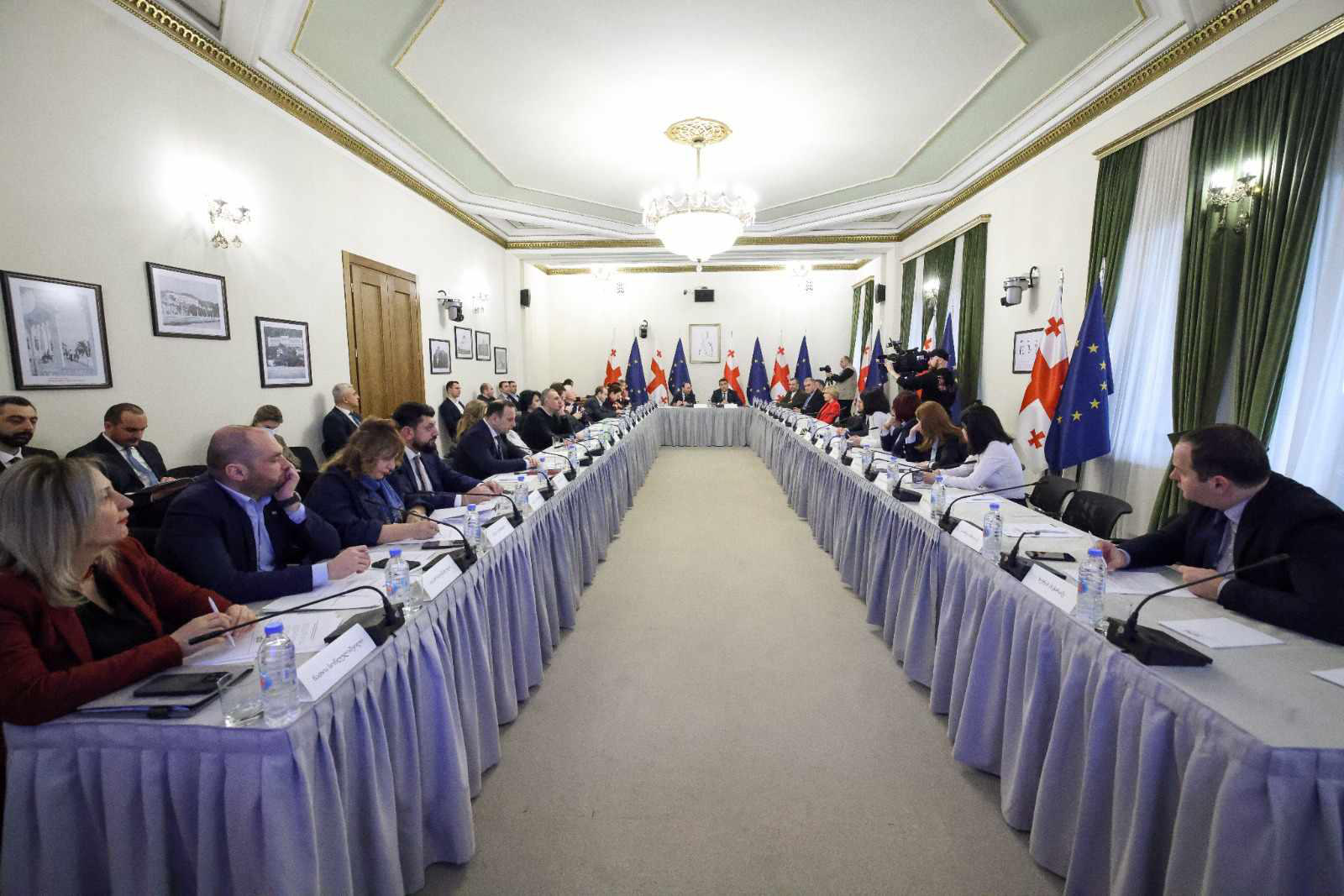 ევროკავშირის მიერ განსაზღვრულ 9 რეკომენდაციასთან დაკავშირებით პარლამენტში რიგით მეორე შეხვედრა იმართება