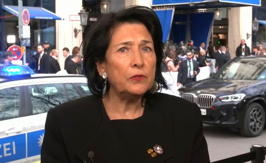 სალომე ზურაბიშვილი - რუსეთის შეჭრა უკრაინაში იყო ქმედება, აგრესია და ვფიქრობ, რომ წითელი ხაზი, რომელიც ფარავს NATO-ს ყველა წევრს - პუტინი მის გადაკვეთას ვერ გაბედავს