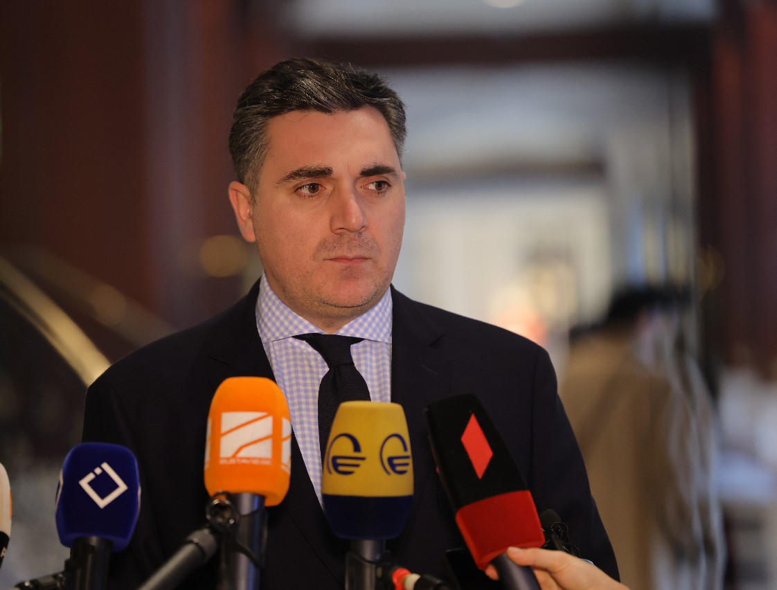 ილია დარჩიაშვილი - პრემიერ-მინისტრი უხელმძღვანელებს საქართველოს დელეგაციას ასოცირების საბჭოს ფარგლებში, რომელიც არის  მთავარი პლატფორმა ჩვენი ორმხრივი ურთიერთობების, საქართველოს და ევროკავშირის