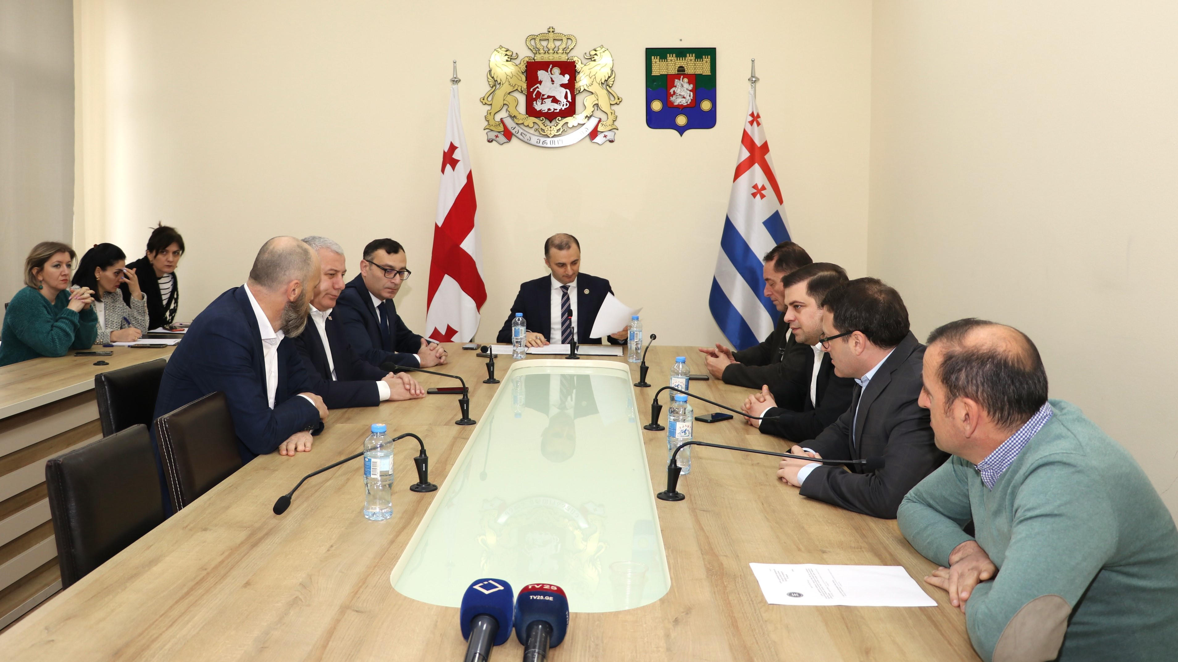 აჭარის უმაღლესი საბჭოს ბიურომ „მინისტრის საათის“ განრიგი დაამტკიცა