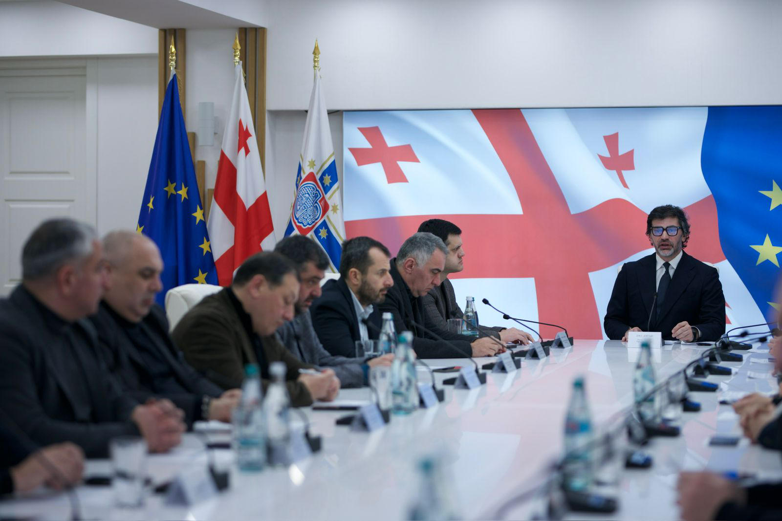 კახა კალაძე - გაიზრდება მიუსაფარი ცხოველების სტერილიზაცია-კასტრაციის ოპერაციების რაოდენობა, ცოფის საწინააღმდეგო ვაქცინაცია და თავშესაფრის გამტარუნარიანობა - დედაქალაქის მასშტაბით მობილური ვეტკლინიკა იმოძრავებს