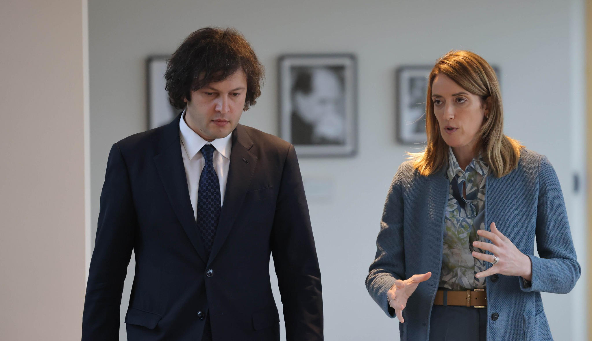 რობერტა მეცოლა - კარგი შეხვედრა მქონდა ირაკლი კობახიძესთან - ევროპარლამენტი სრულად უჭერს მხარს ქართველი ხალხის ევროპულ მისწრაფებებს, აუცილებელი რეფორმები იქნება მთავარი, რადგან საქართველო ევროპულ გზაზე მიიწევს