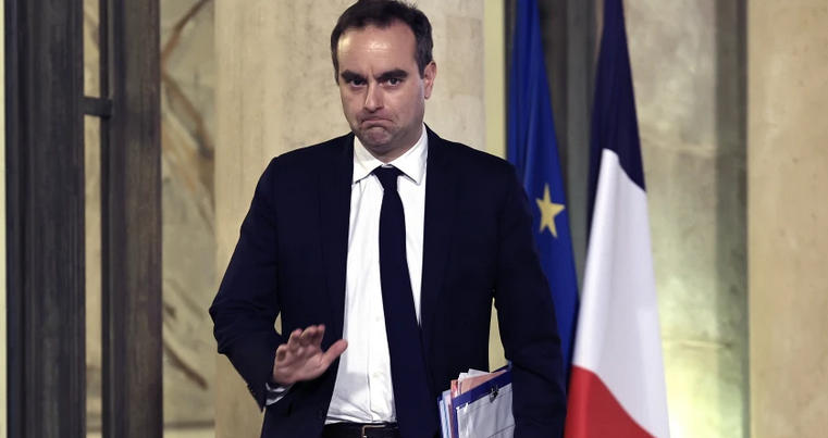 საფრანგეთის თავდაცვის მინისტრი - გასულ თვეში რუსეთი ფრანგული საპატრულო თვითმფრინავების ჩამოგდებით დაიმუქრა