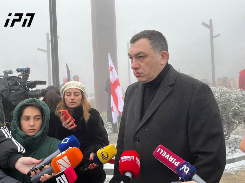 გიგა ბოკერია - ჩვენი დღევანდელი მტერი პირდაპირი მემკვიდრეა ბოროტებისა, რასაც იუნკრები შეეწირნენ - დღესაც იმავე ტიპის გამოწვევის წინაშე ვართ, ამ ისტორიულ მომენტში, უნდა მოვახერხოთ ქვეყნის შიგნით შეკვრა