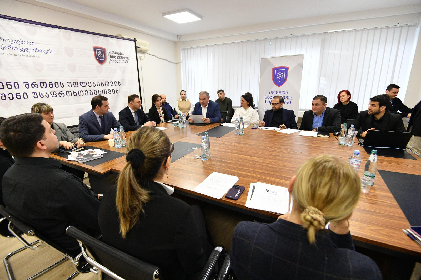 ირაკლი მხეიძე სამინისტროს დაქვემდებარებული უწყებების  თანამშრომლებს შეხვდა