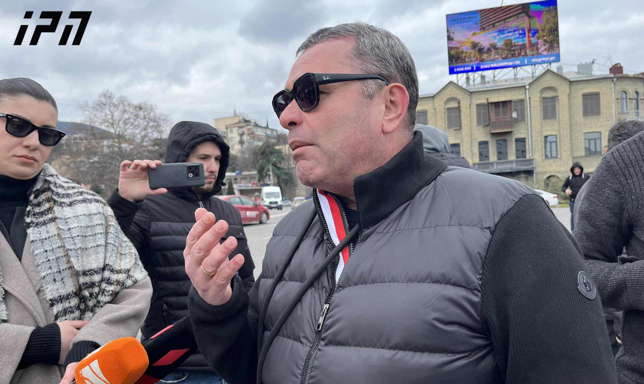 პროფკავშირების გაერთიანება ტაქსის აპლიკაციის მფლობელებსა და ტაქსისტებს შორის შრომითი ურთიერთობის აღიარებისთვის სასამართლოს მიმართავს