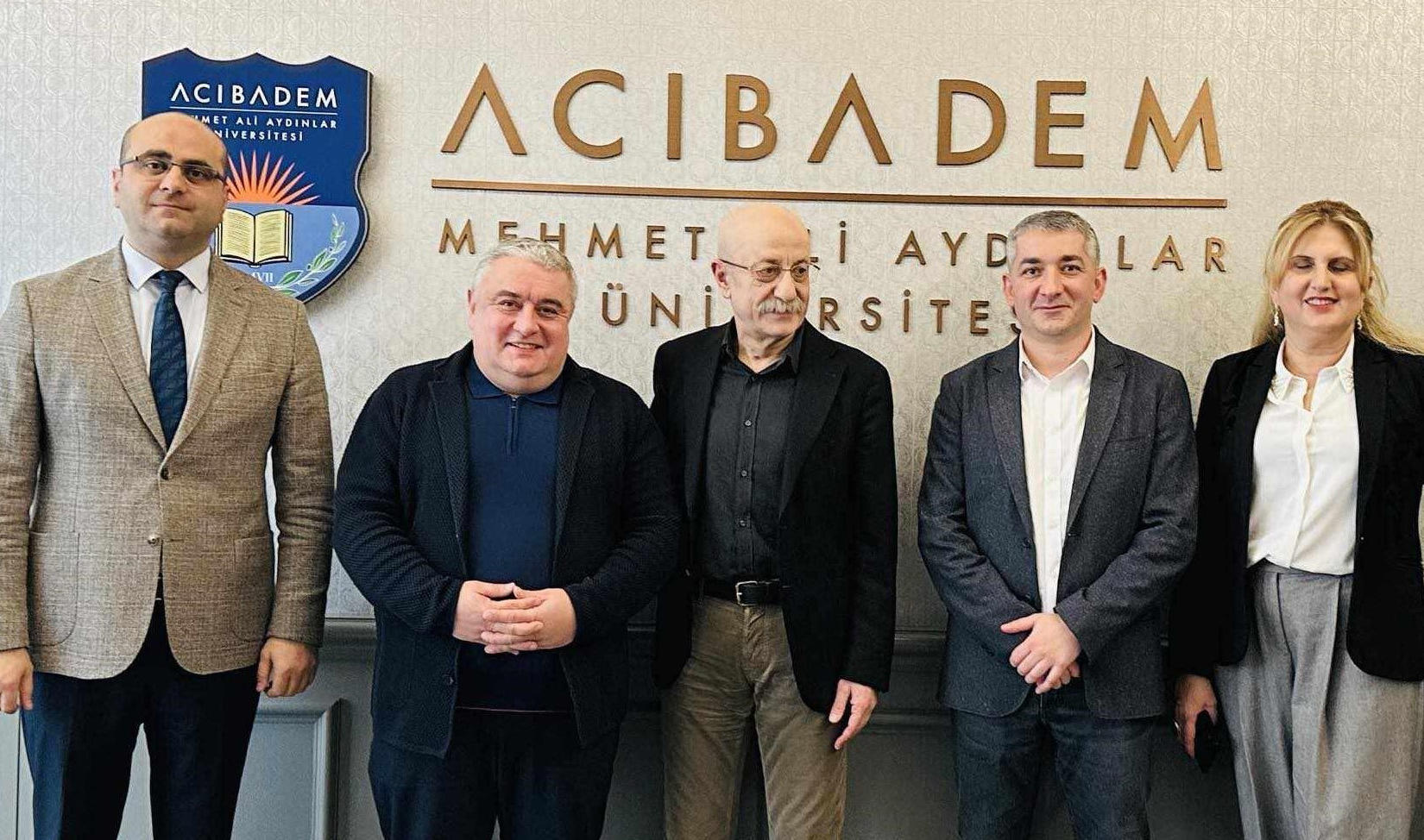 ჯაბა სამუშია აჯიბადემის უნივერსიტეტს ეწვია