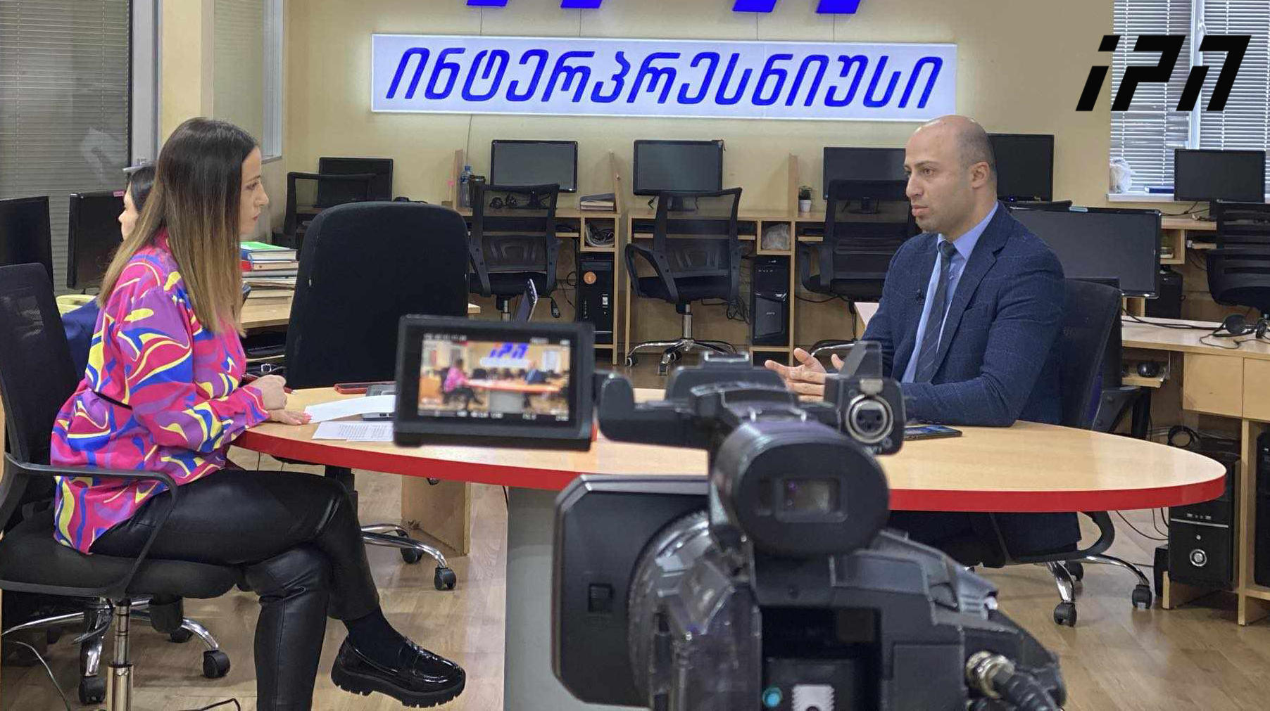 ბერდია სიჭინავა - კრიტიკას ვერ უძლებს ის საკანონმდებლო პაკეტი, რომელიც „ქართულმა ოცნებამ“ ანტიკორუფციულ ბიუროსთან დაკავშირებით წარმოადგინა - ხელისუფლება კორუფციასთან ბრძოლას ფასადურად იწყებს
