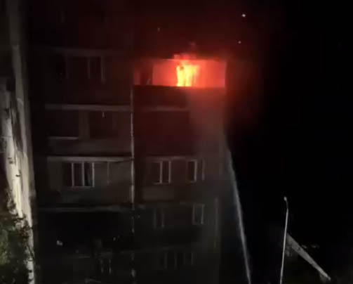 თემქაზე, ერთ-ერთ  საცხოვრებელ კორპუსში ხანძარი იყო