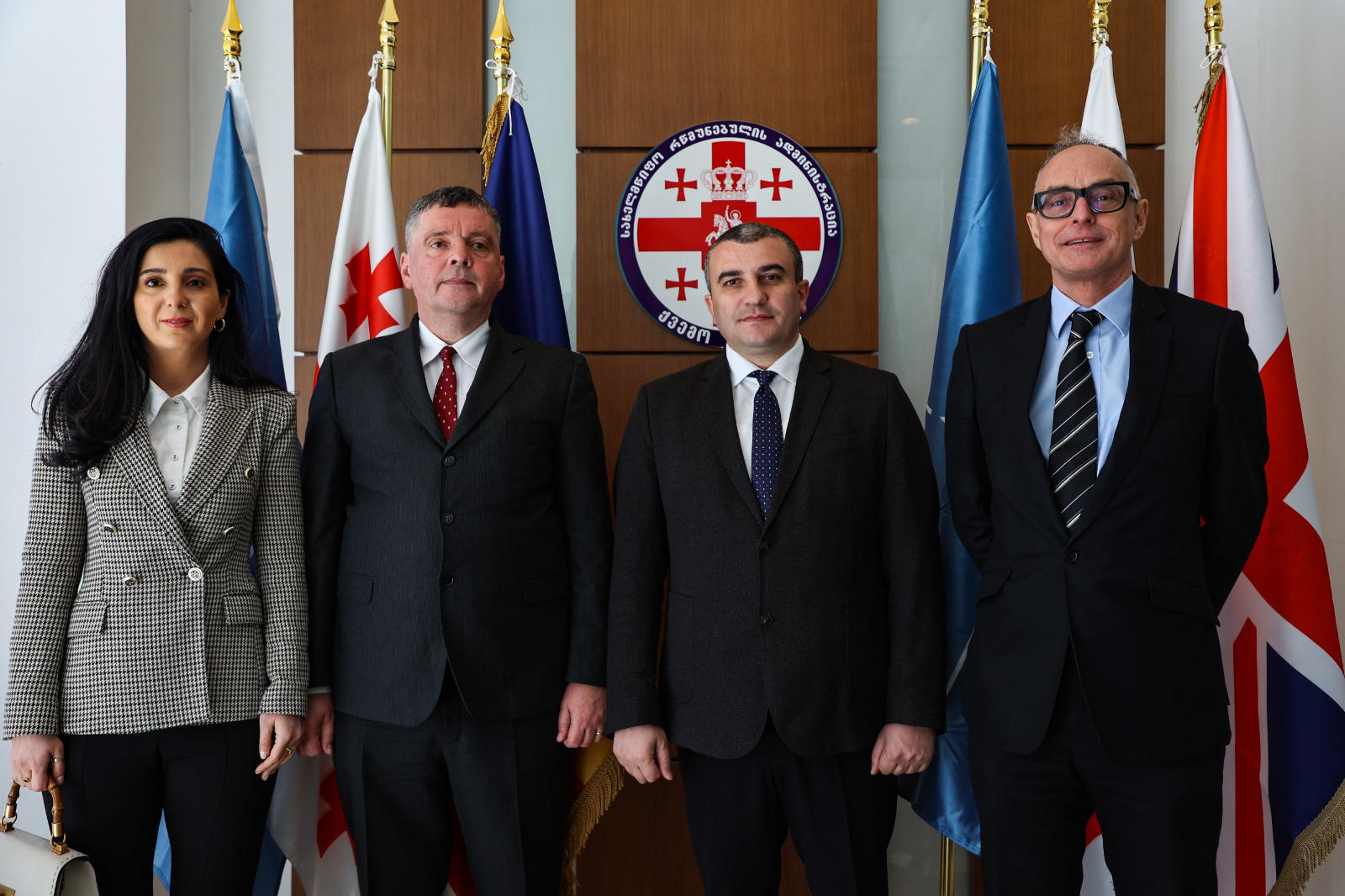 ქვემო ქართლში სახელმწიფო რწმუნებულის ადმინისტრაციაში ბრიტანეთისა და რუმინეთის ელჩებთან სამუშაო შეხვედრა გაიმართა