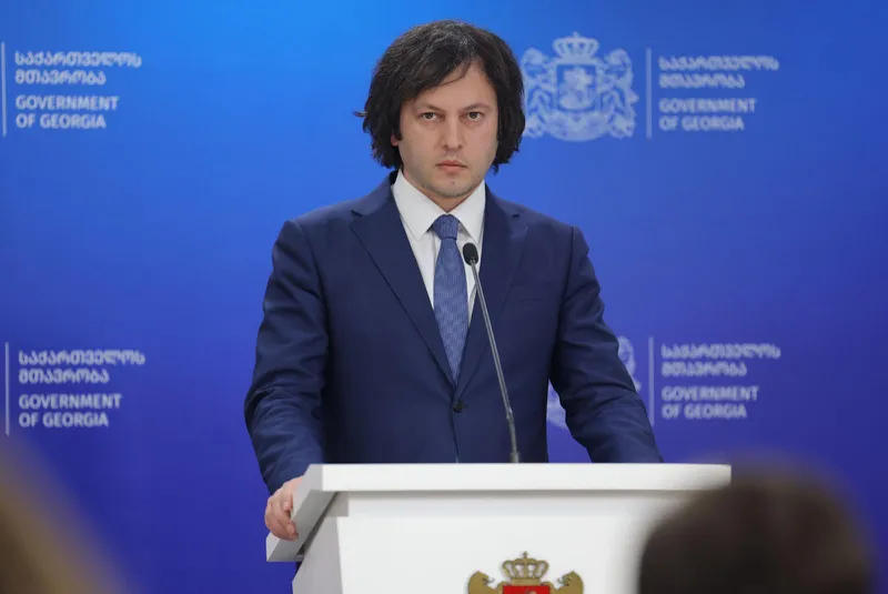 ირაკლი კობახიძე - იქმნება არაერთი 2%-იანი, 3%-იანი პარტია, ასეთ შემთხვევაში ოპოზიციურ ფლანგზე მეტი ხმა იკარგება, რაც ჩვენ საკონსტიტუციო უმრავლესობის მიღების საშუალებას მოგვცემს
