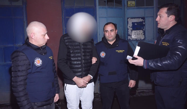 შინაგან საქმეთა სამინისტრომ თბილისსა და რეგიონებში ნარკოდანაშაულისთვის 6 პირი დააკავა