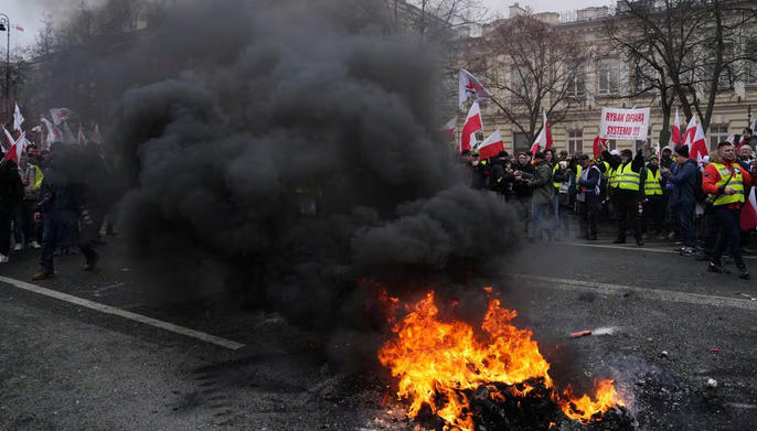 პოლონელმა ფერმერებმა ვარშავაში მასშტაბური საპროტესტო აქცია გამართეს