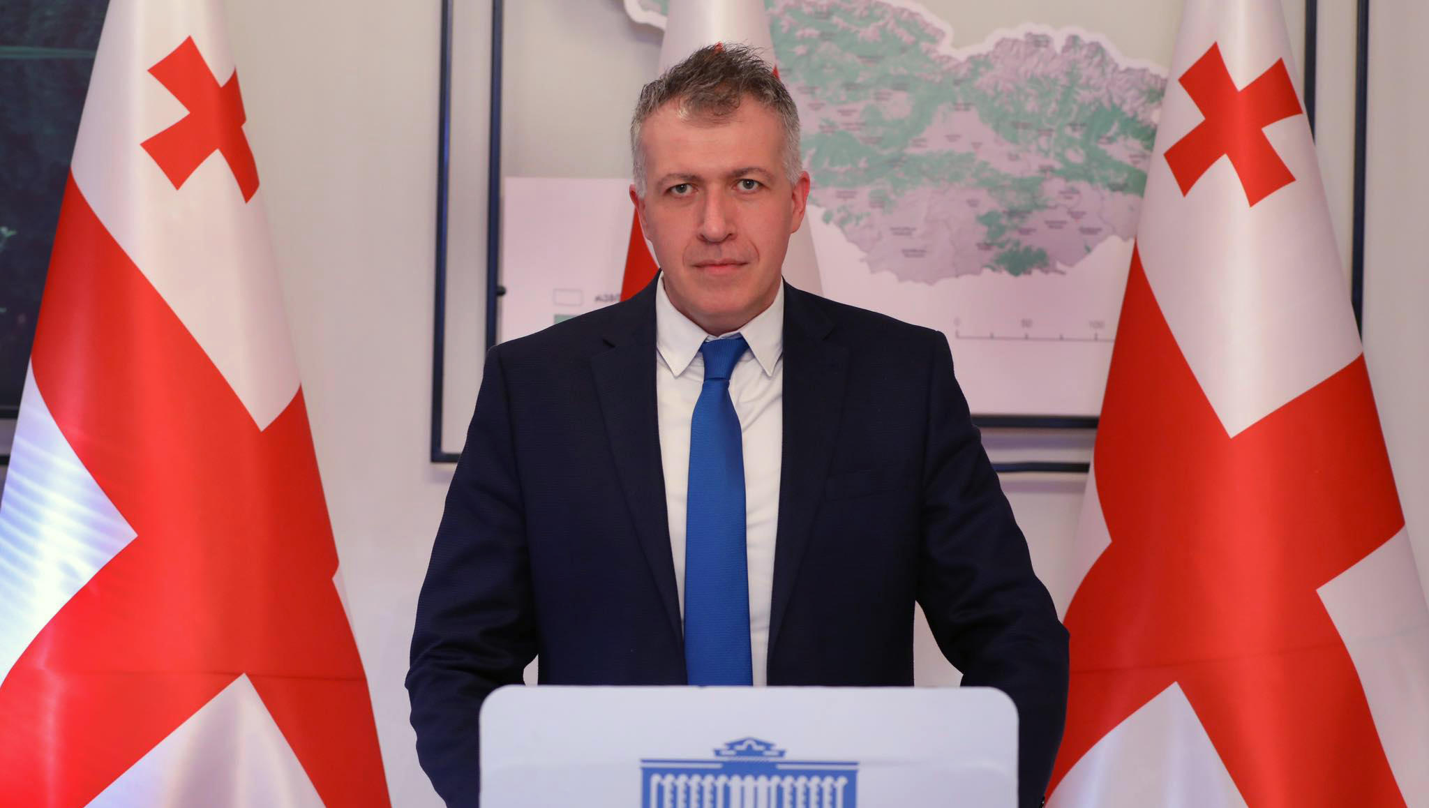სერგო ჩიხლაძე - მინდა კითხვა დავუსვა ქალბატონ პრეზიდენტს - მურუსიძე-ჩინჩალაძის სასამართლო სამართლიანია სააკაშვილის მიმართ და მხოლოდ სალომე ზურაბიშვილის მიმართ იყო უსამართლო? - არ შეიძლება ორმაგი სტანდარტებით ცხოვრება