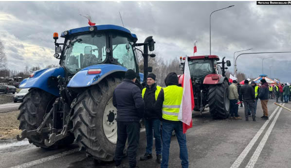 პოლონელი ფერმერები უკრაინასთან საზღვრის ბლოკადის შეწყვეტას არ აპირებენ