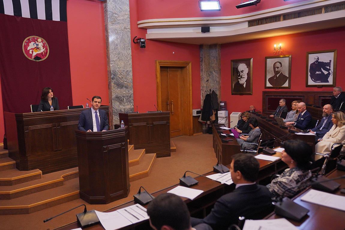 გენადი არველაძემ პარლამენტარებს DCFTA-ის განხორციელების ანგარიში და 2024 წლის სამოქმედო გეგმა წარუდგინა