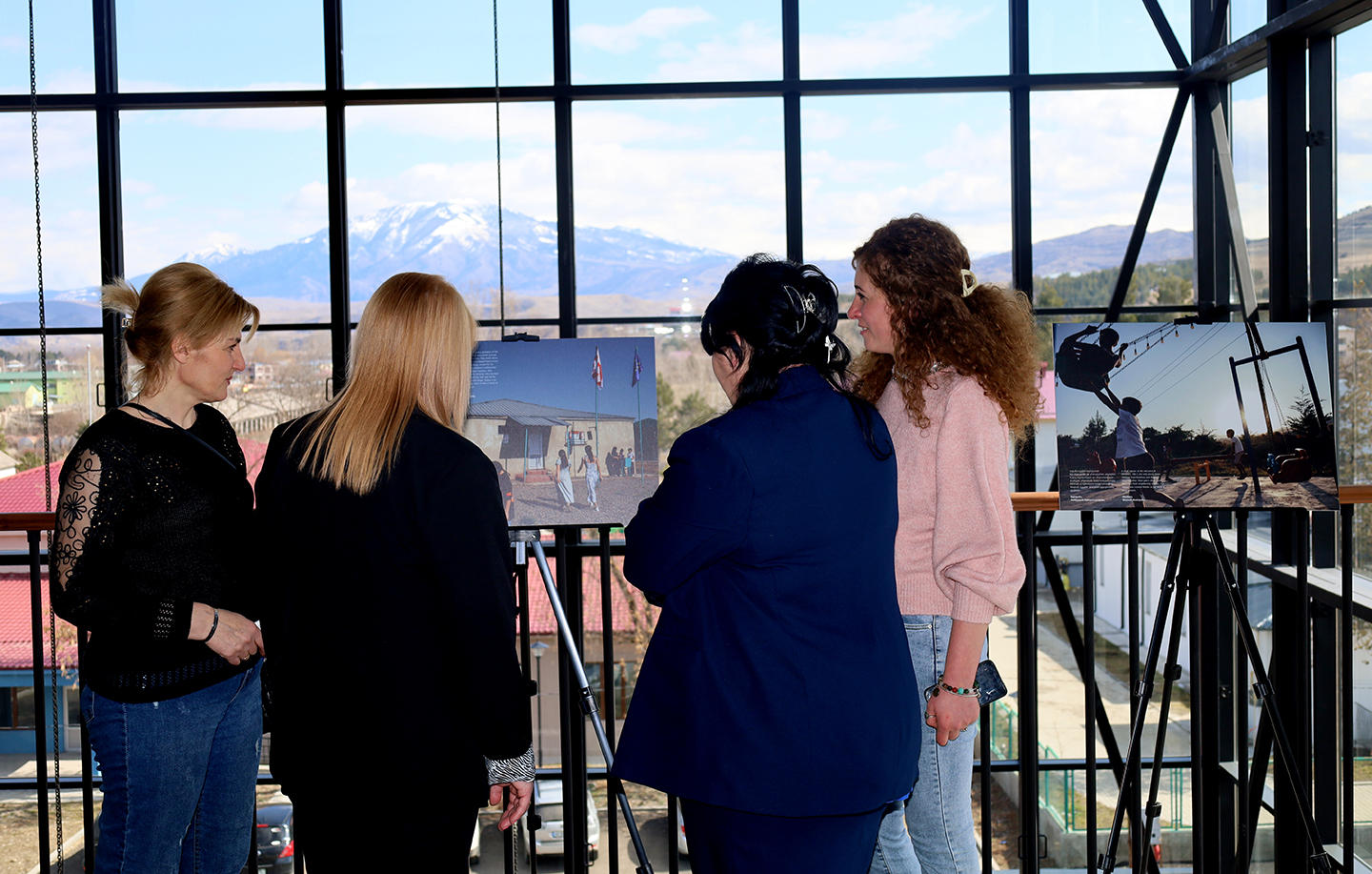 გაერო-ს ქალთა ორგანიზაციამ პუბლიკაციის „ჩვენ, ქალებს, დიდი ძალა გვაქვს“ პრეზენტაცია და ფოტოგამოფენა გამართა